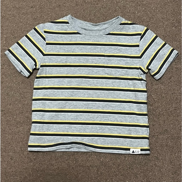 Little boys Baby Gap Grey Striped Short Sleeve Pocket T-Shirt - Picture 3 of 6